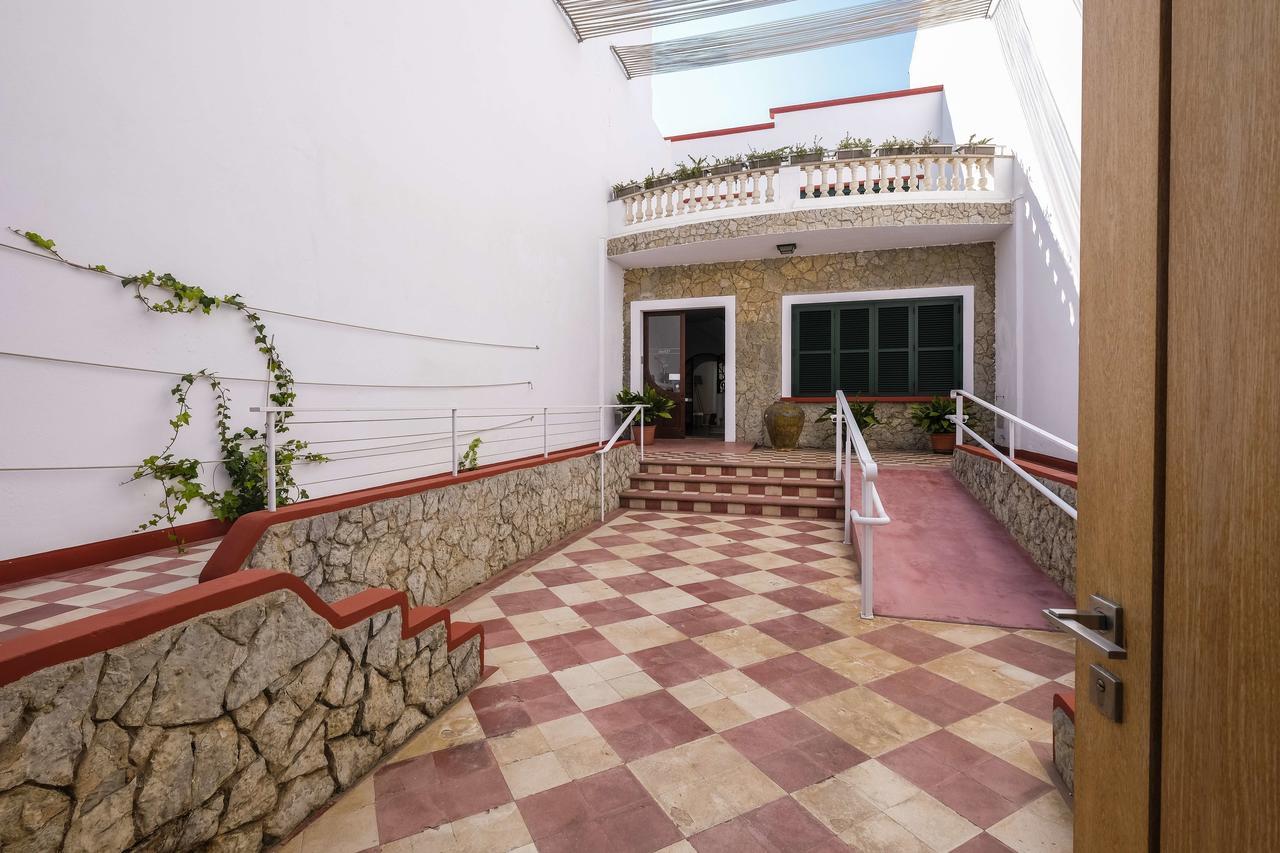 Hotel Abril 37 ثيوداديلا المظهر الخارجي الصورة
