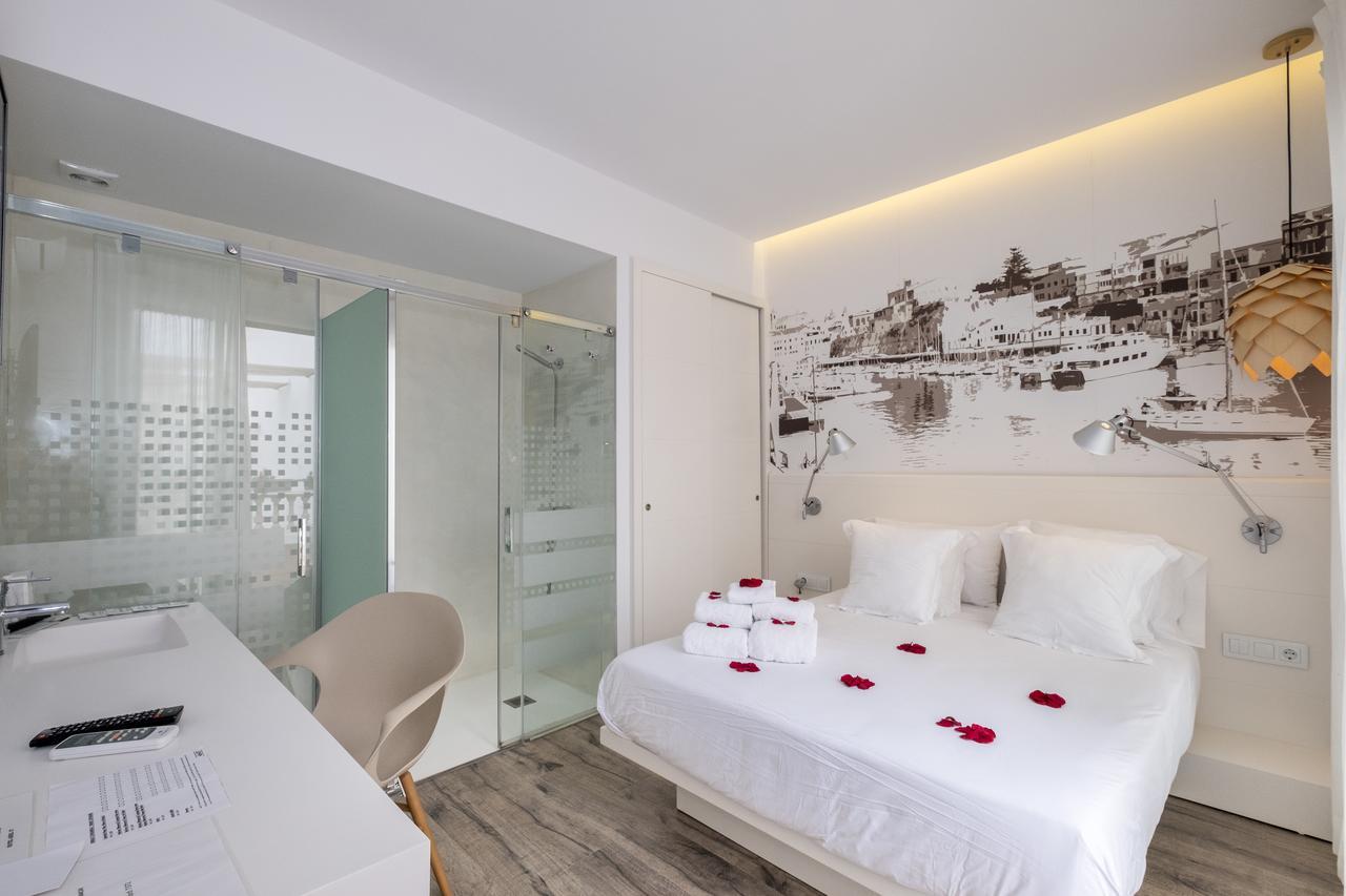 Hotel Abril 37 ثيوداديلا المظهر الخارجي الصورة