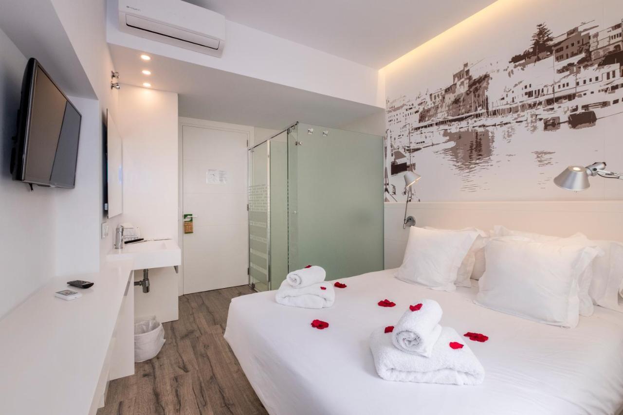 Hotel Abril 37 ثيوداديلا المظهر الخارجي الصورة
